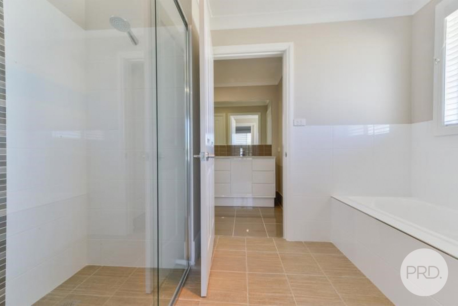 2a Lily Close KOOTINGAL 5