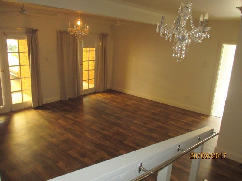 2A Myrene Avenue TAMWORTH 5