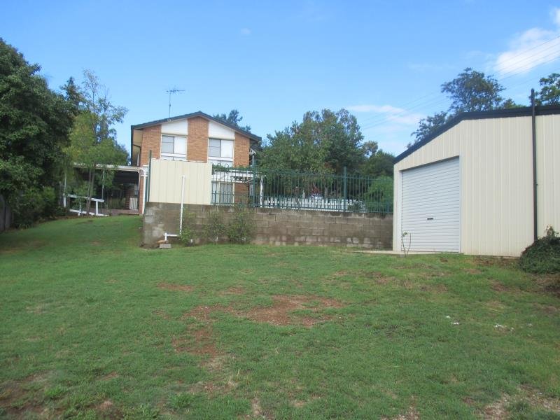 2A Myrene Avenue TAMWORTH 7