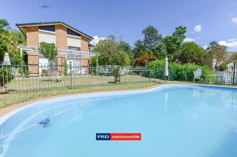 2A Myrene Avenue TAMWORTH 9