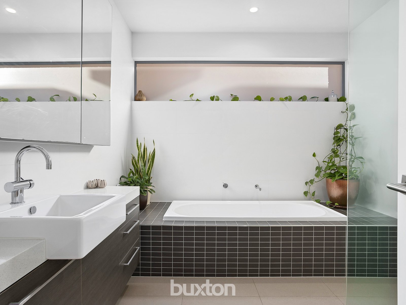 Gallery: 2A Newington Lane