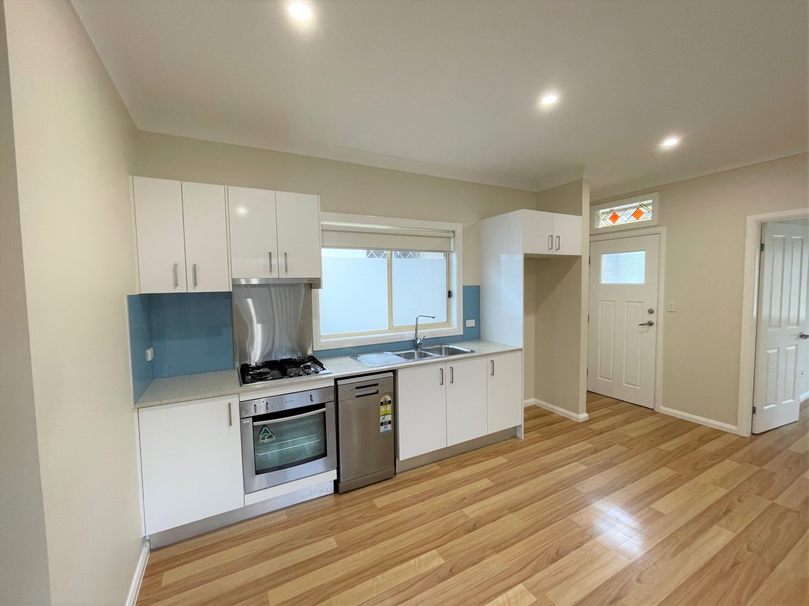 2A Nielsen Avenue CARLTON 3