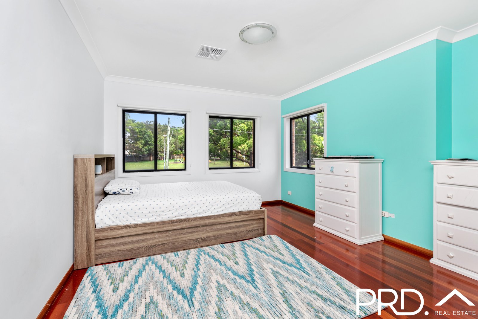 2a Ogilvie Street EAST HILLS 6