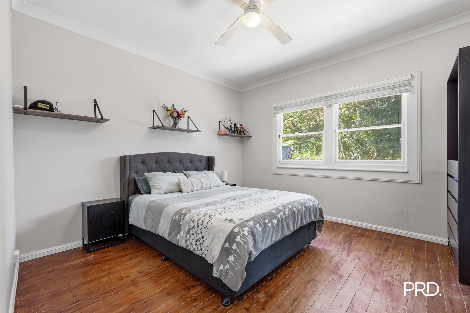 2A Parkes Crescent FAULCONBRIDGE 8