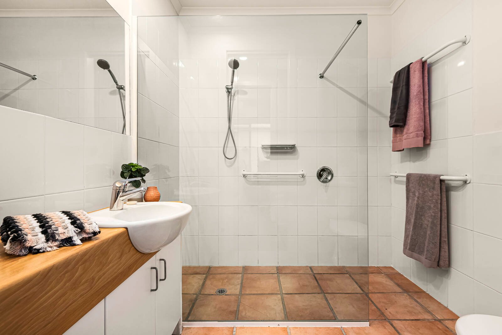 Real Estate and Property in 2A Pine Ridge, Donvale, VIC