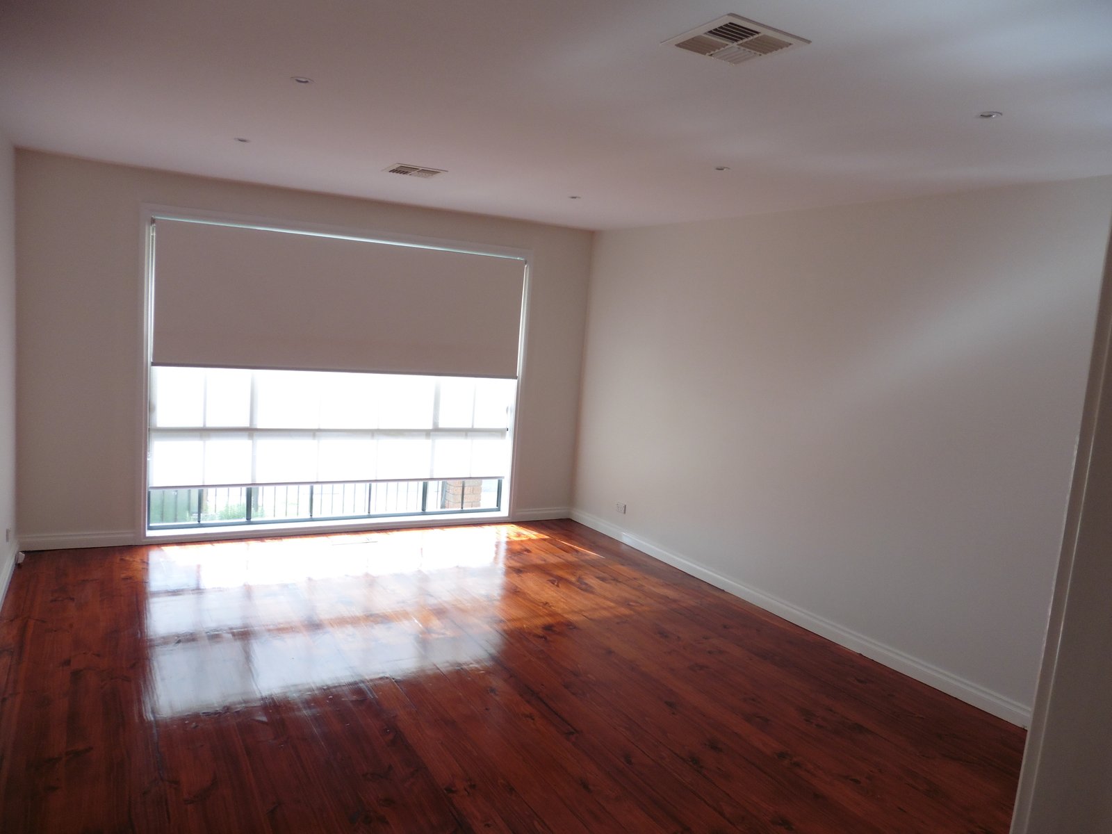 Gallery: 2A Radcliffe Avenue