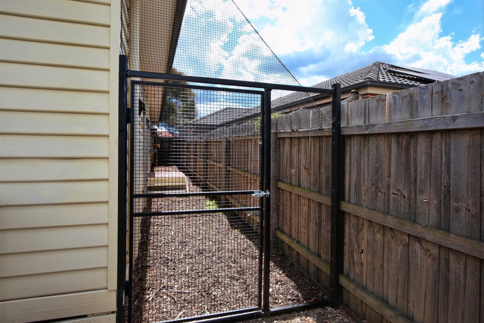 Real Estate and Property in 2A Rose Boulevard, Lancefield, VIC