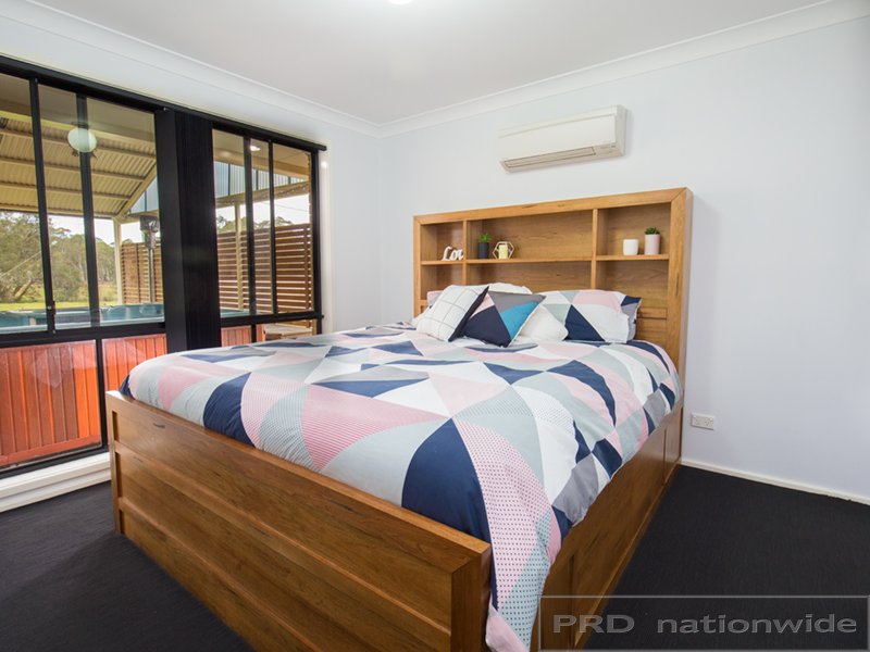 2A Rosebank Drive WALLALONG 8