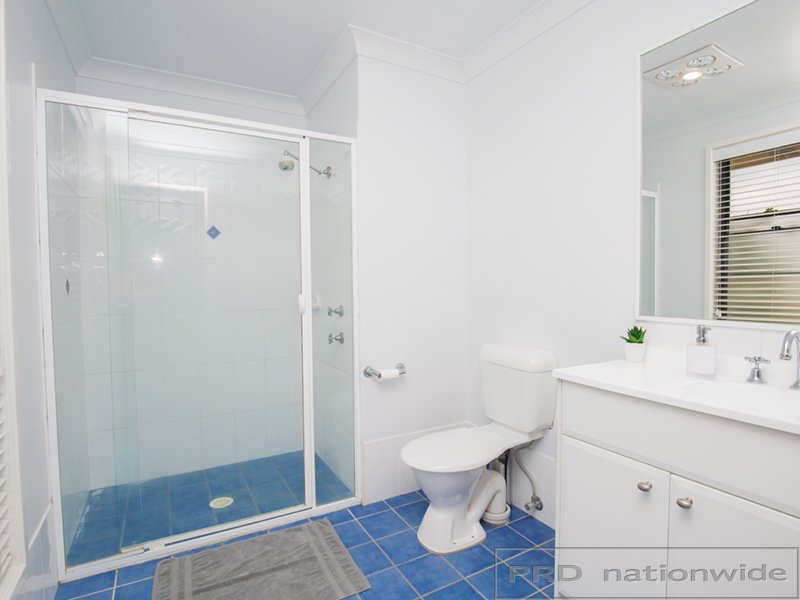 2A Rosebank Drive WALLALONG 9