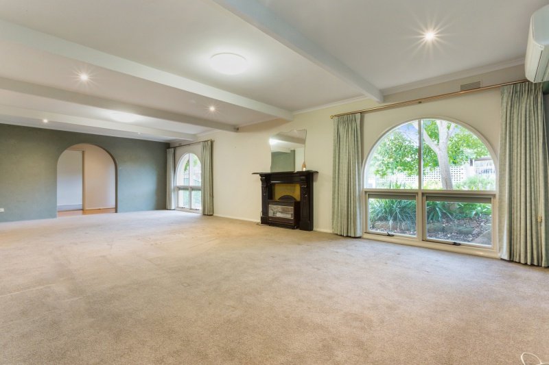 2a Rosemary Avenue STRATHDALE 4