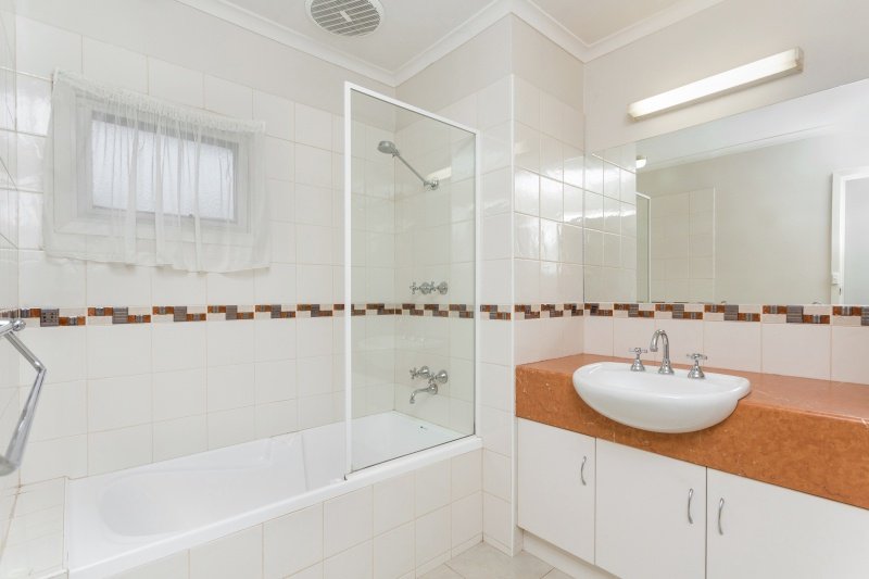 2a Rosemary Avenue STRATHDALE 6