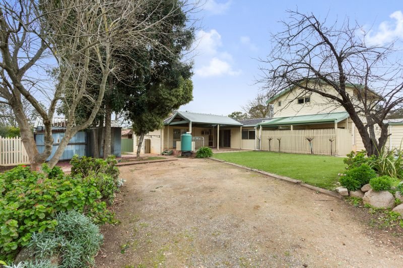 2a Rosemary Avenue STRATHDALE 11