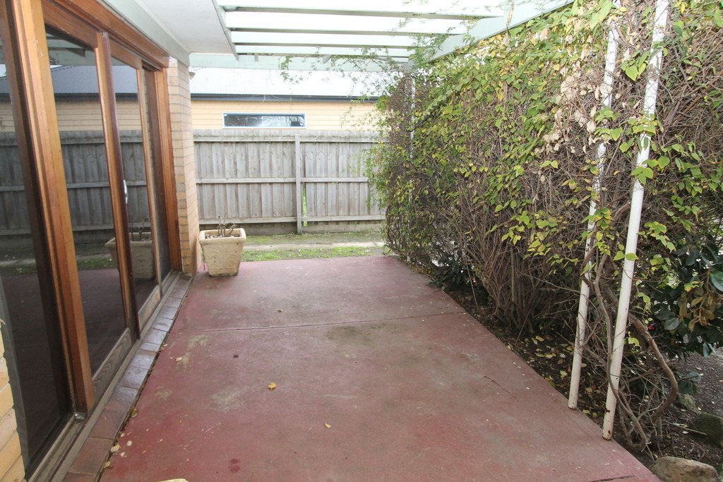 2a Stawell Street BALLARAT EAST 8