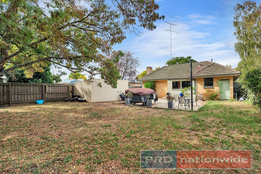 2A Stawell Street South BALLARAT EAST 8
