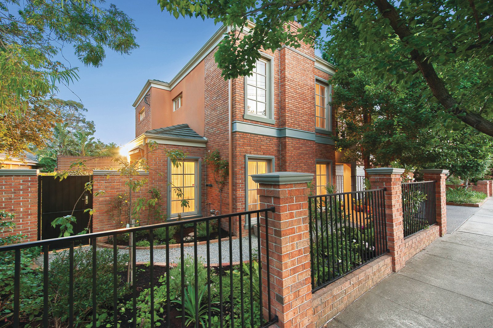 2A Summerhill Road, Brighton East, VIC