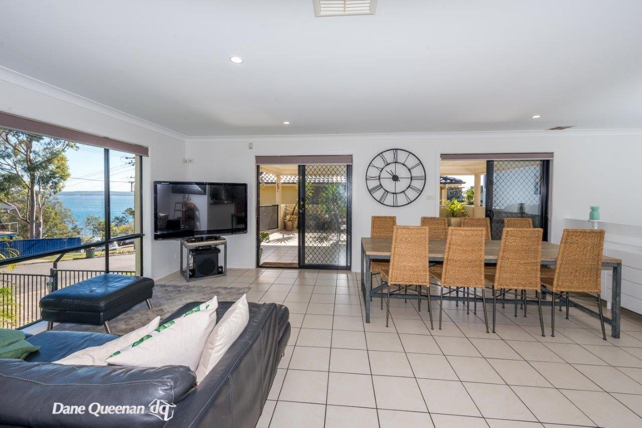2a Taree Street NELSON BAY 12