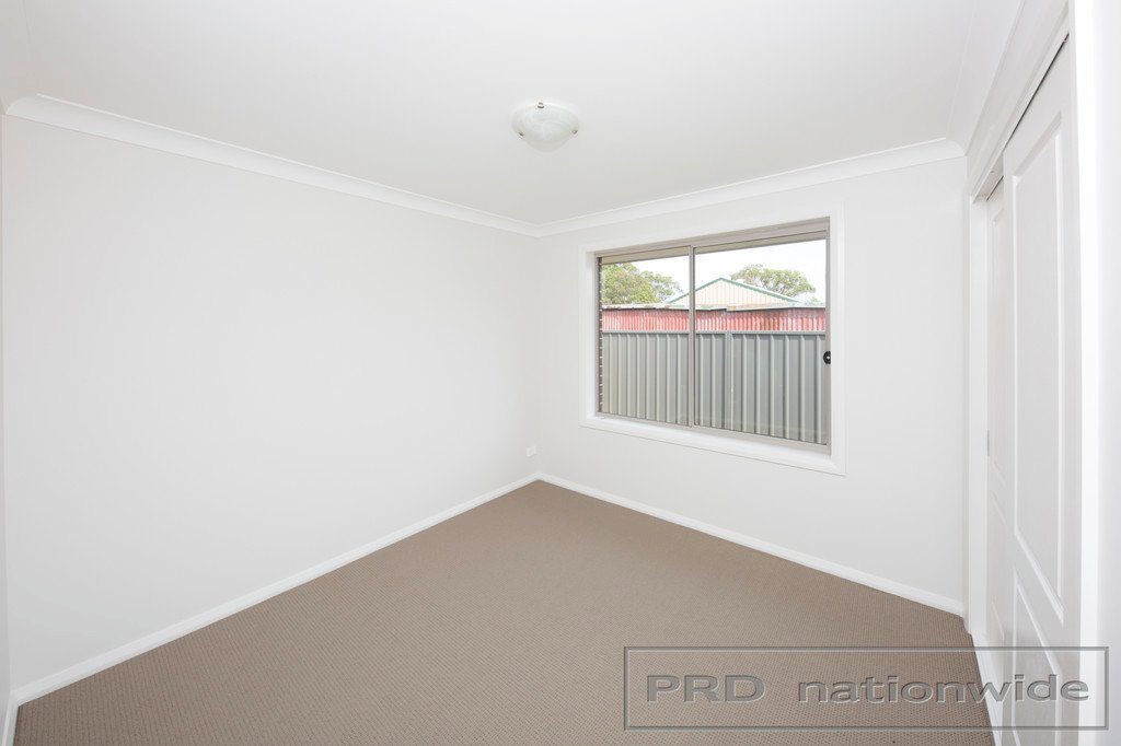 2a West St  GRETA 8