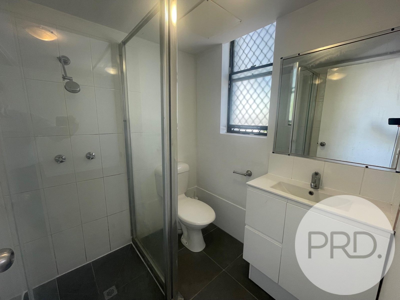 2a/72 Jenner Street NUNDAH 7