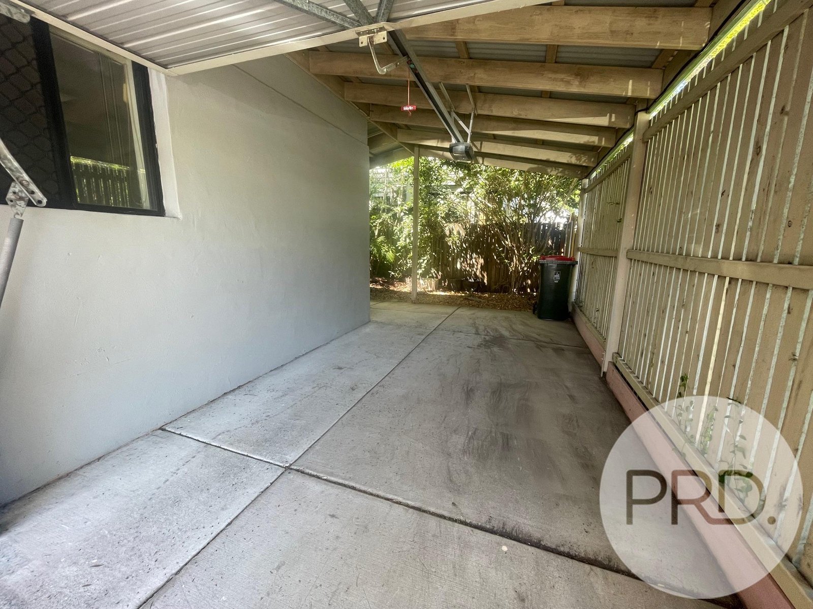 2a/72 Jenner Street NUNDAH 8