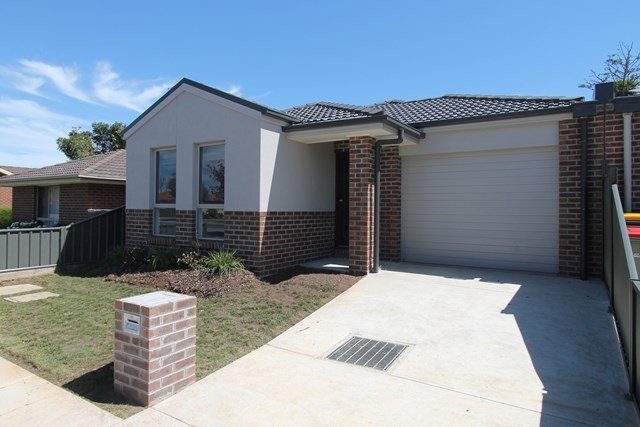 2B Alexandra Street SEBASTOPOL 1