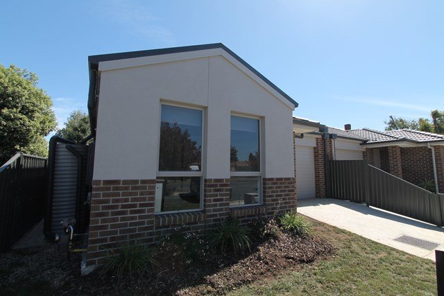 2B Alexandra Street SEBASTOPOL 2