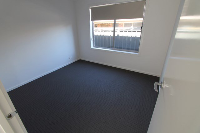 2B Alexandra Street SEBASTOPOL 10