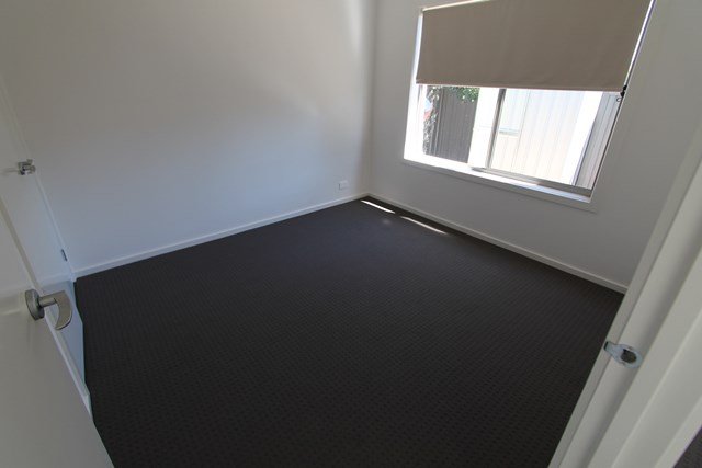 2B Alexandra Street SEBASTOPOL 11