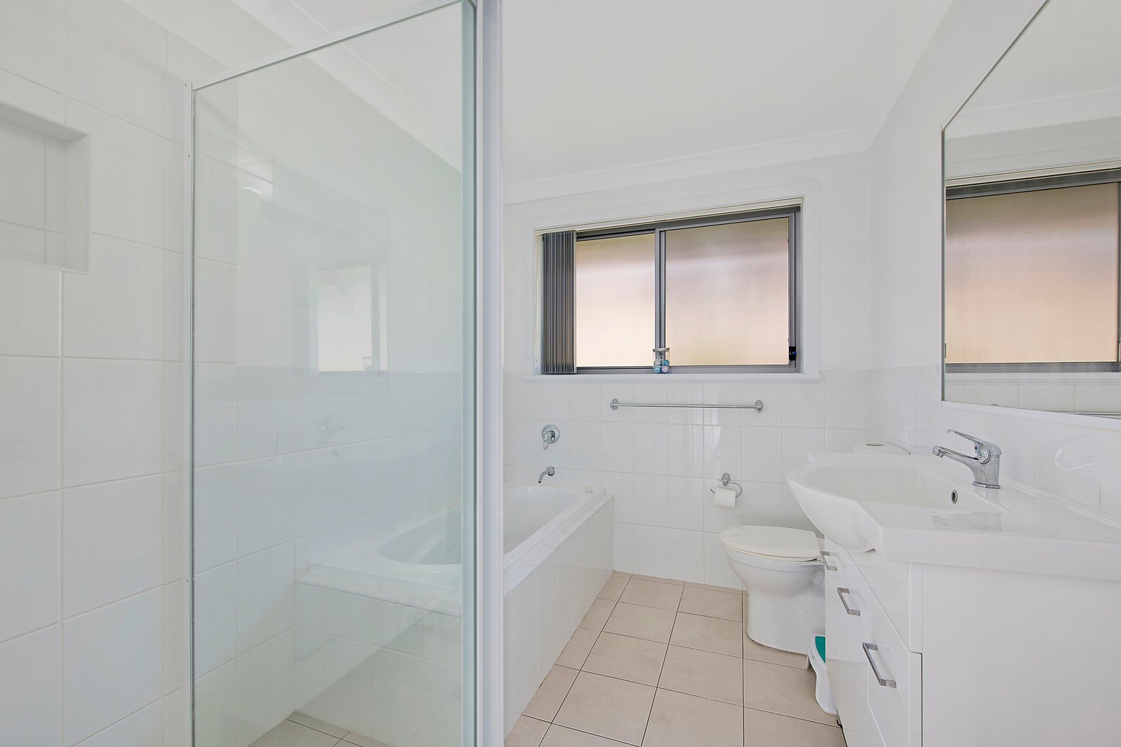 2b Bronzewing Terrace LAKEWOOD 11