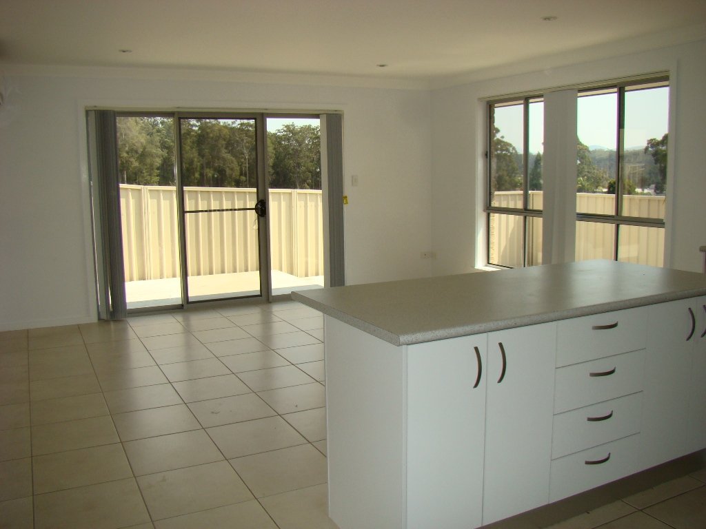 2B Bronzewing Terrace LAURIETON 3