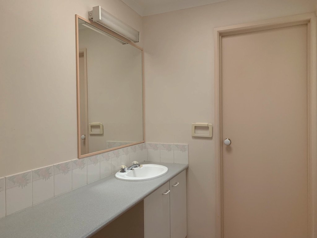 2b Chiffley Street WODONGA 8