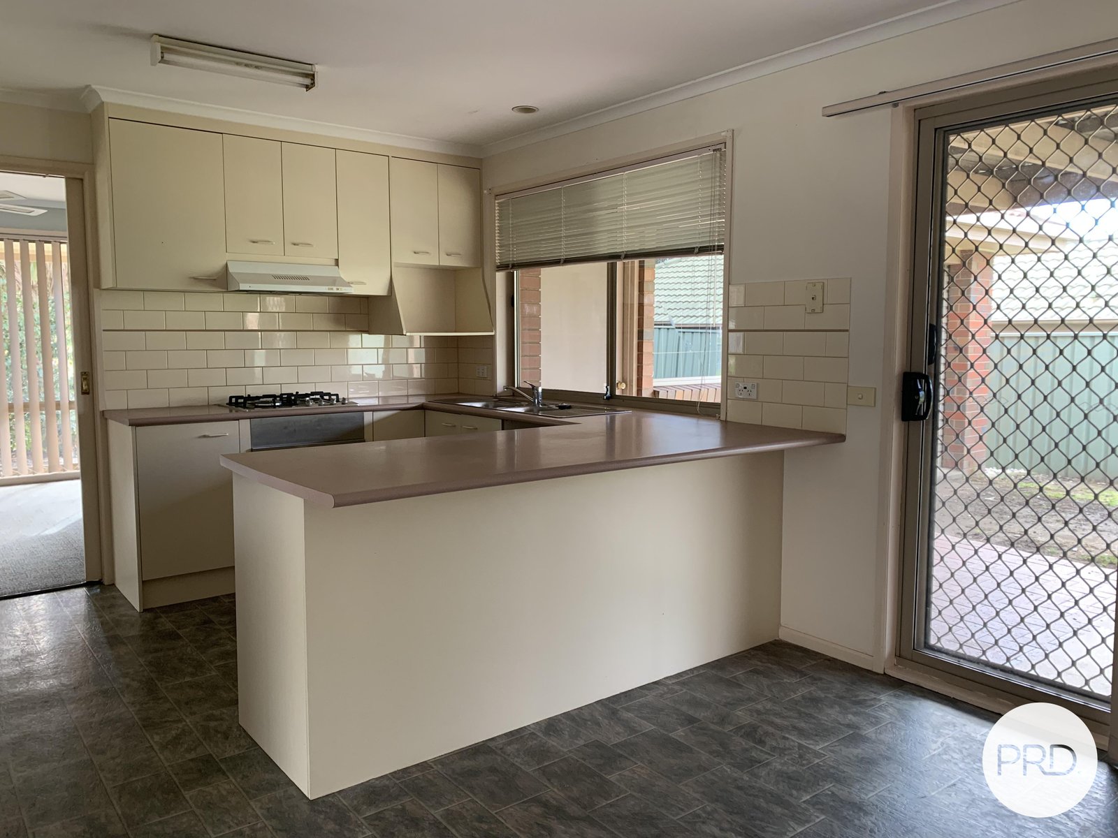 2b Chifley Street WODONGA 2