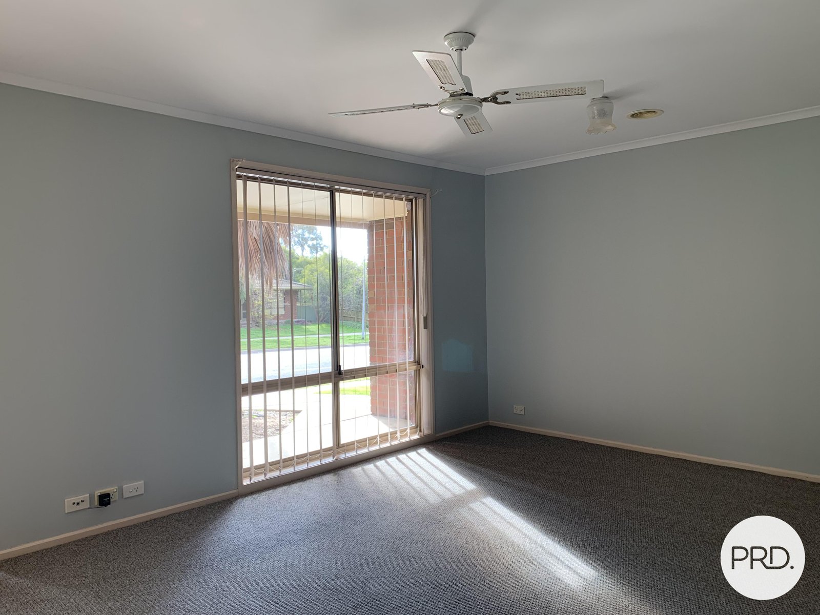 2b Chifley Street WODONGA 4