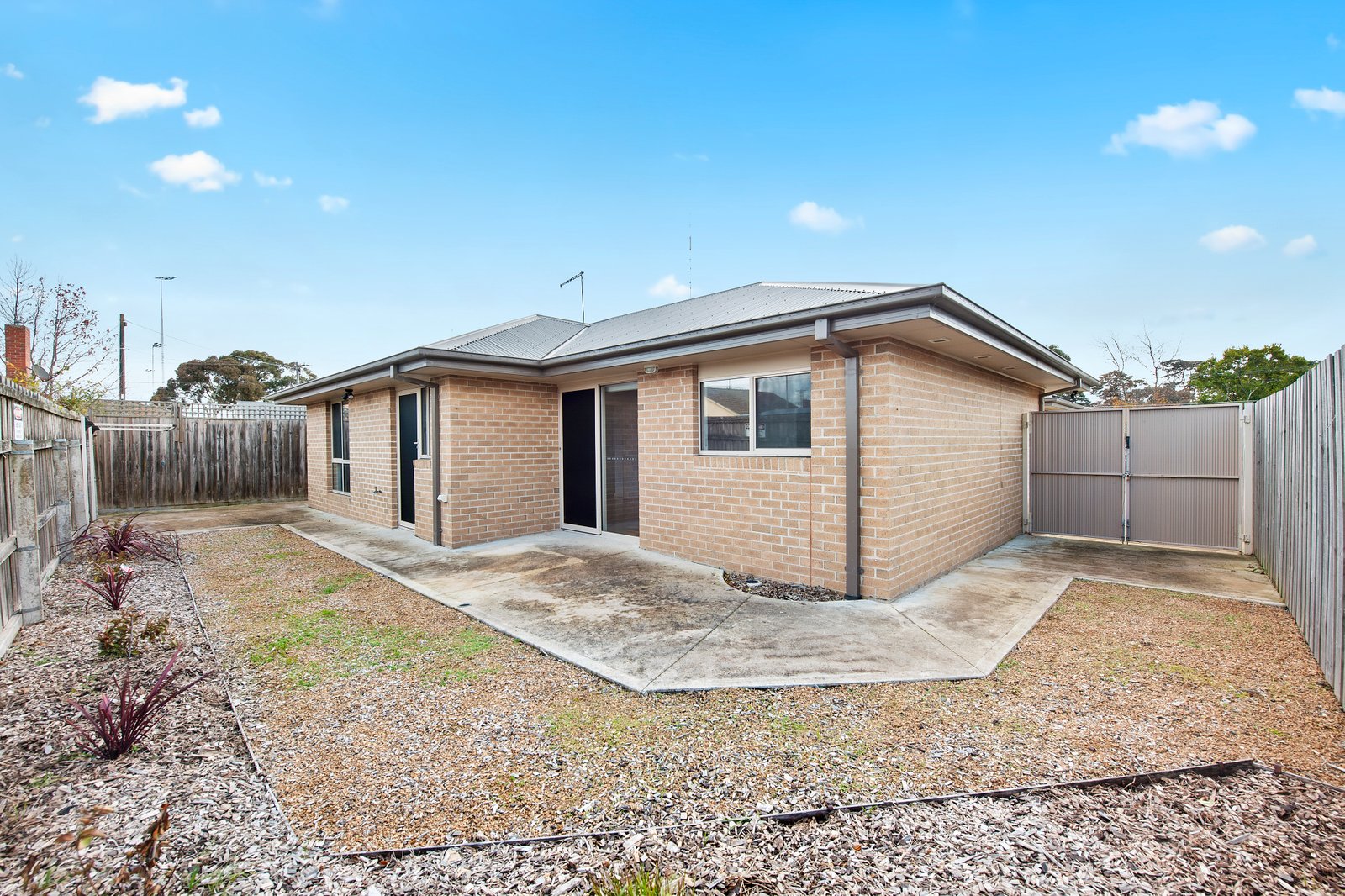 Gallery: 2B Clematis Avenue