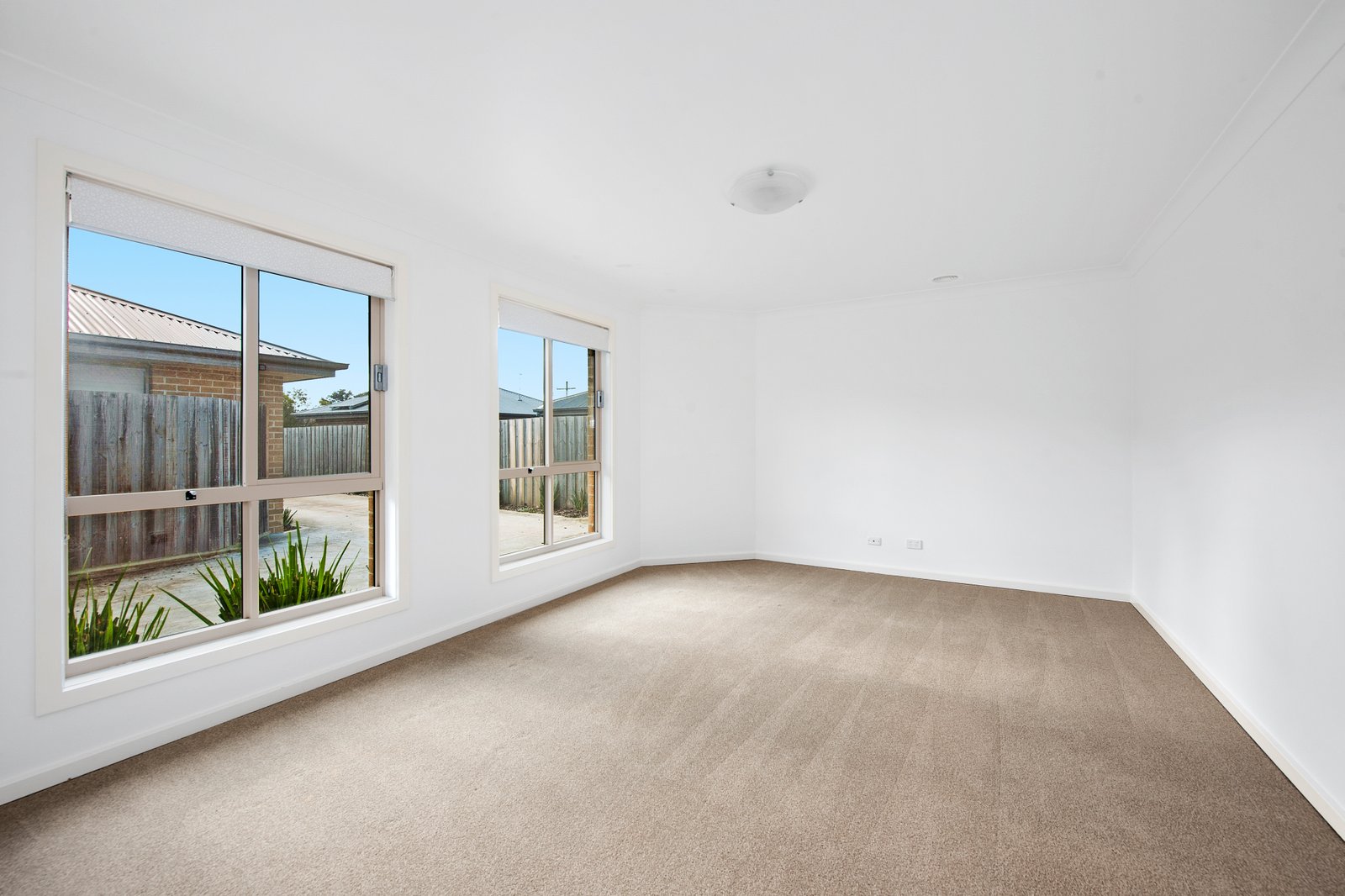 Gallery: 2B Clematis Avenue