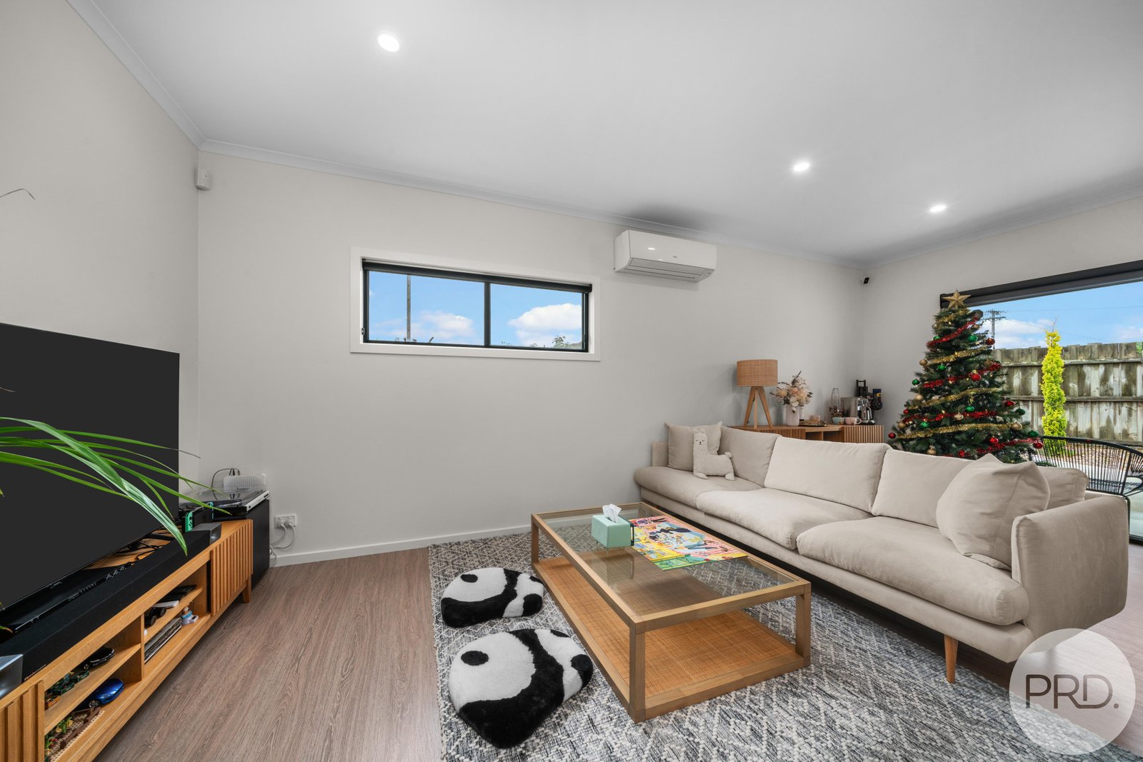 2B Edgar Street CLAREMONT 2