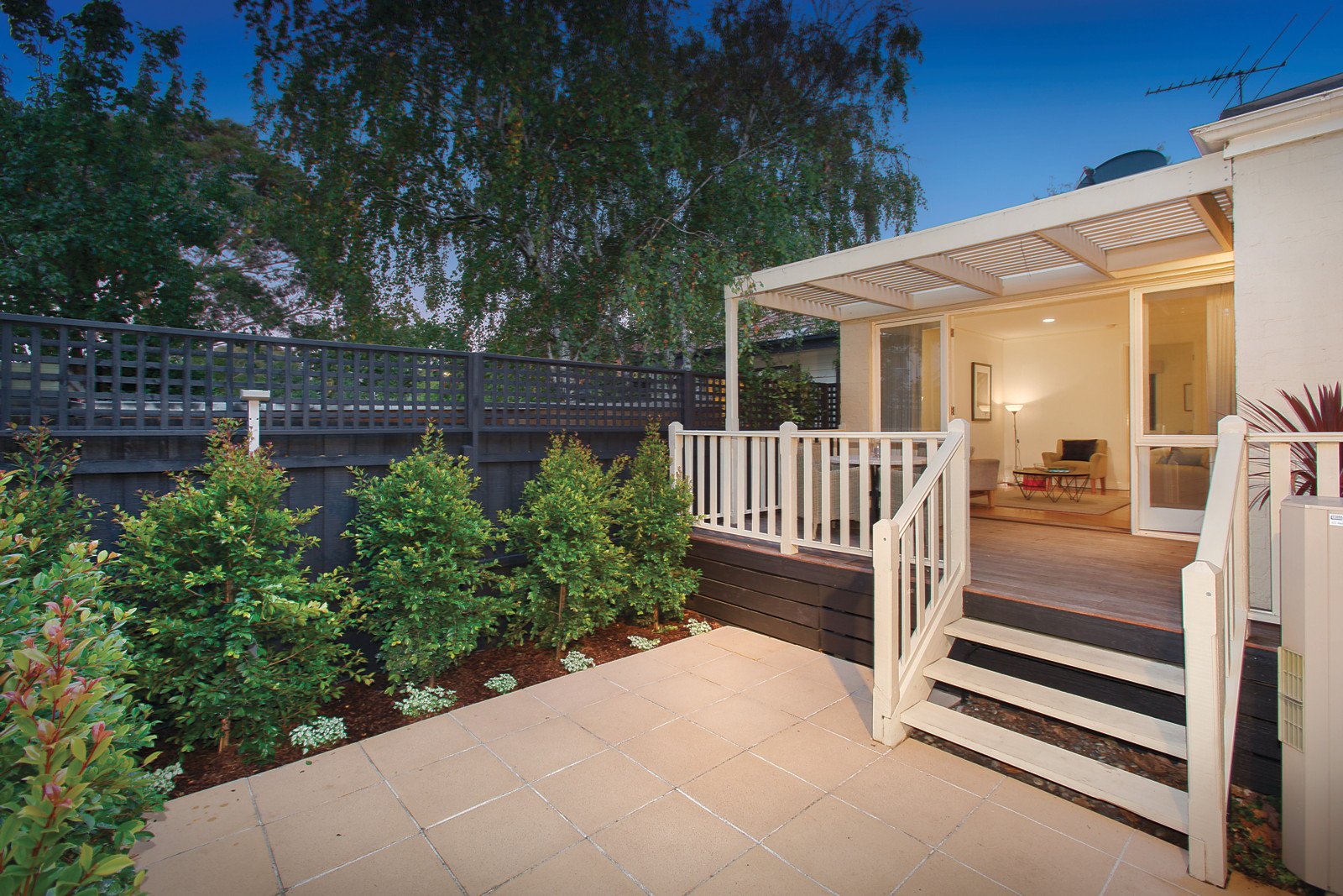 2B Erica Avenue, Glen Iris, VIC