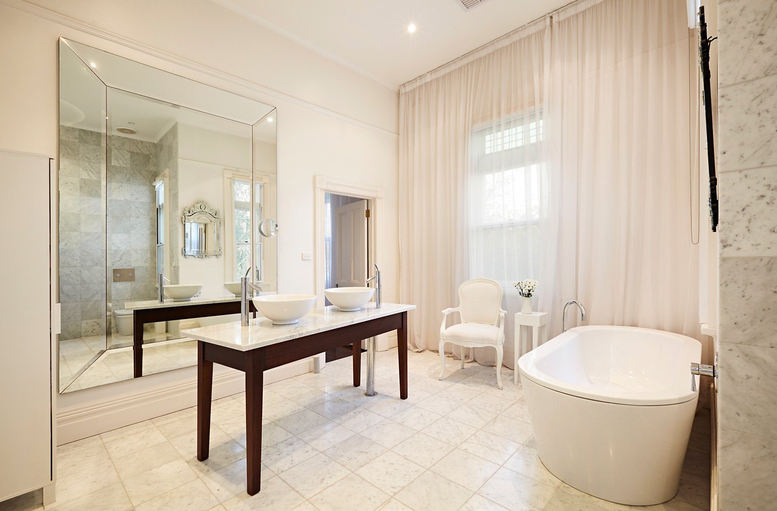 2B Erskine Street, Armadale, VIC