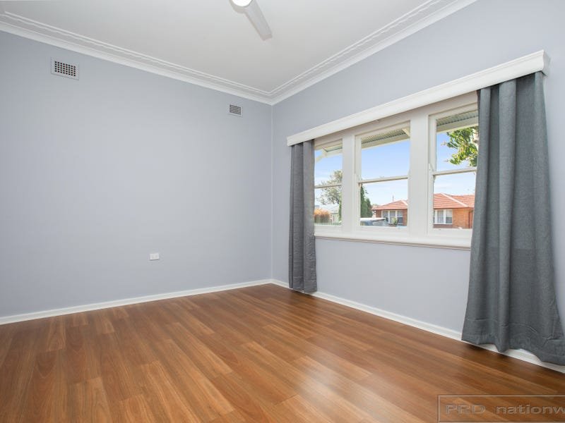 2B First Avenue RUTHERFORD 8
