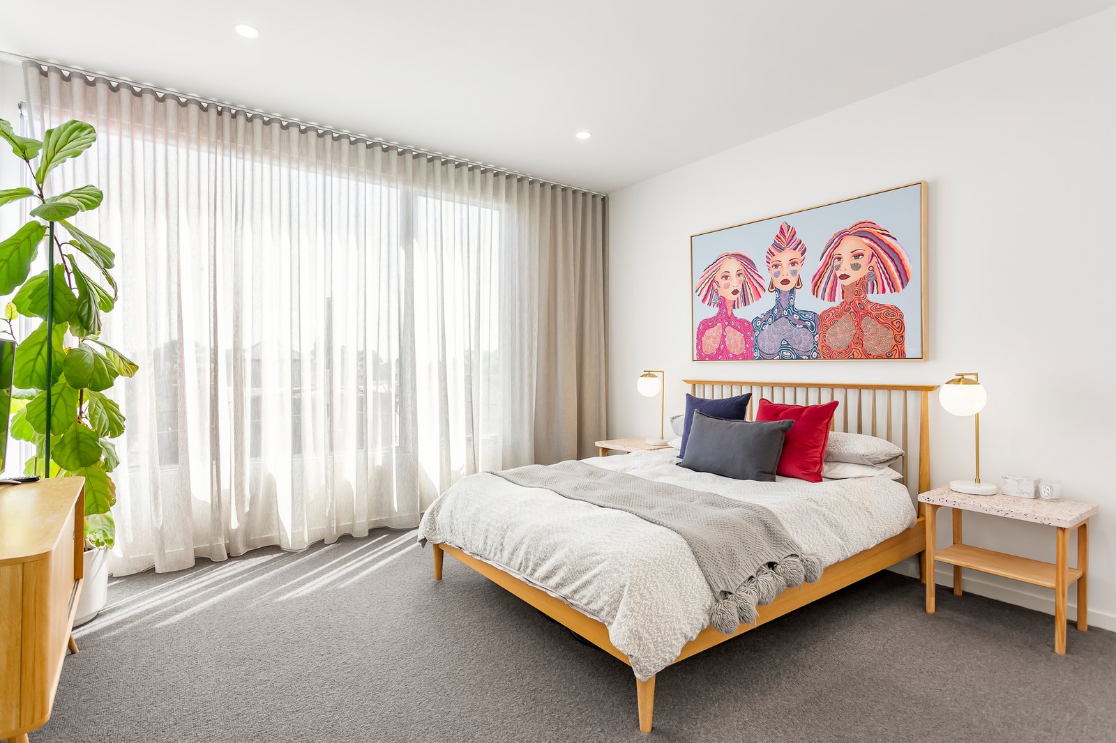 Gallery: 2B Glen Orme Avenue