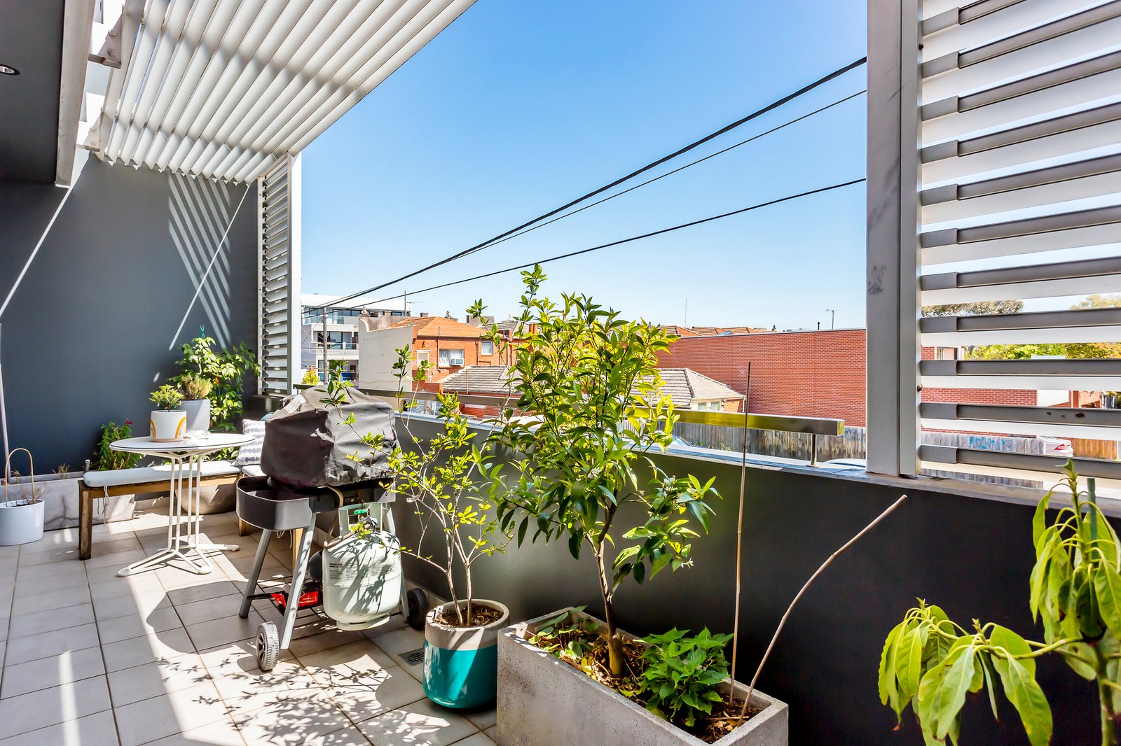Gallery: 2B Glen Orme Avenue