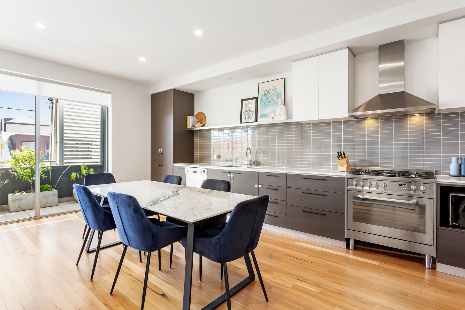 Gallery: 2B Glen Orme Avenue