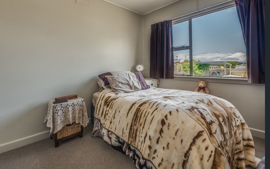 2B Henry Street SORELL 9
