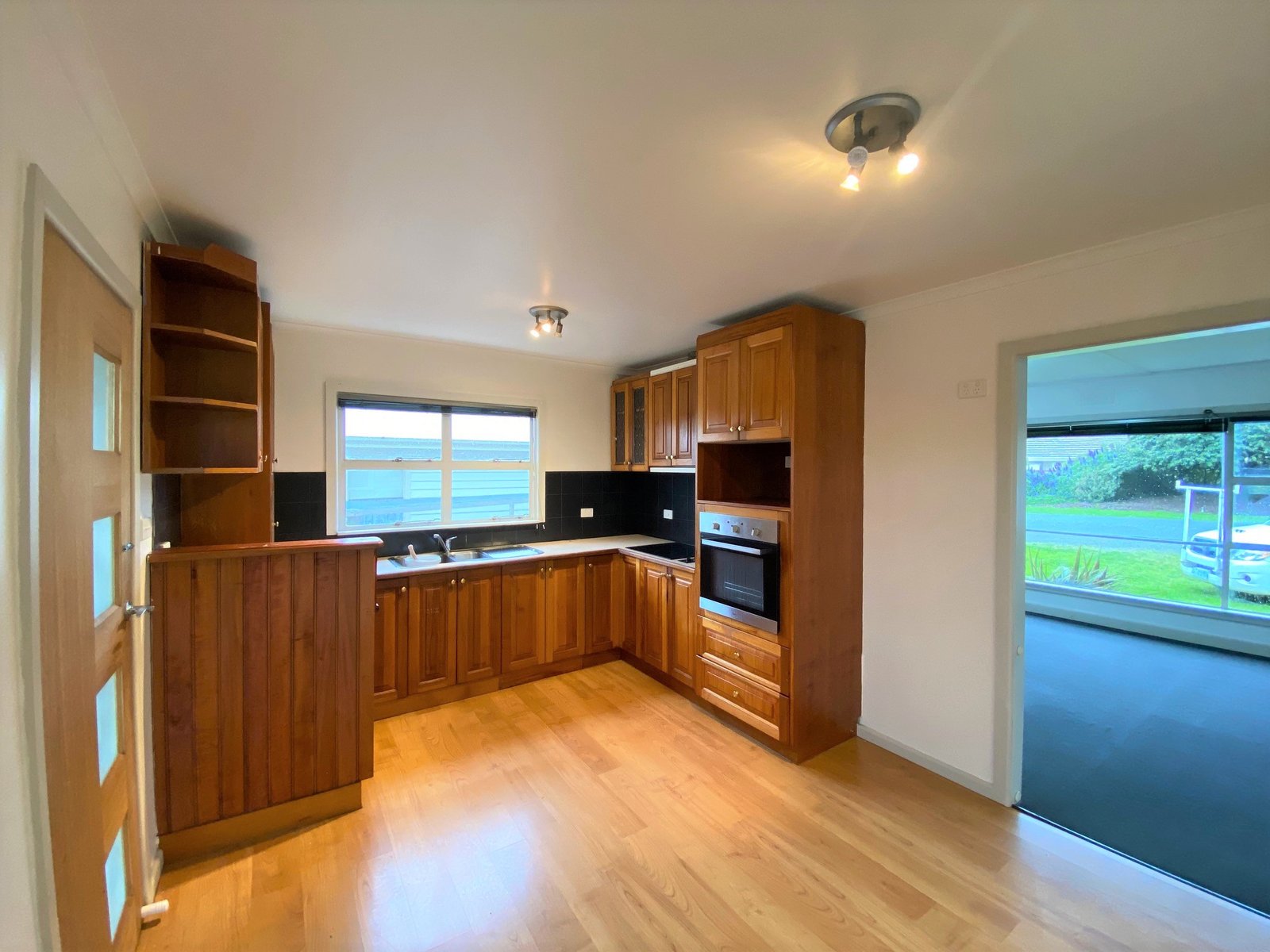 2B Henry Street SORELL 5