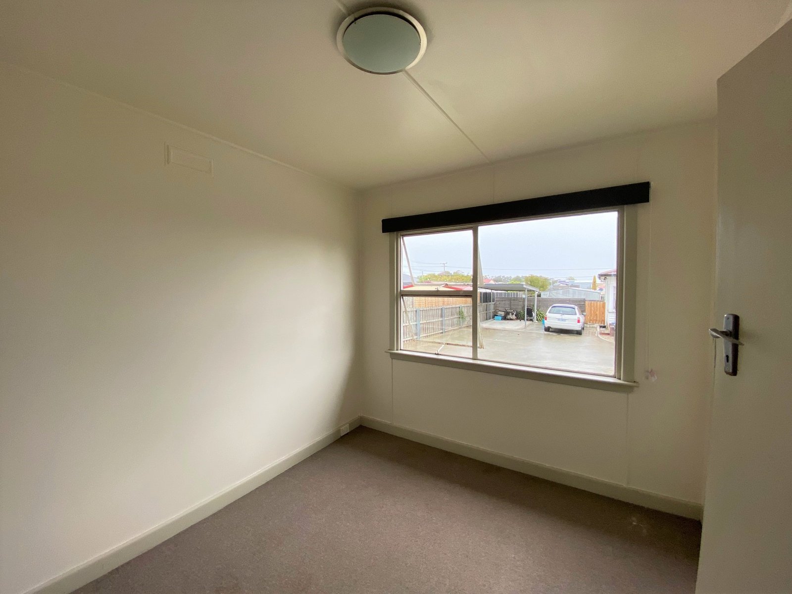 2B Henry Street SORELL 9