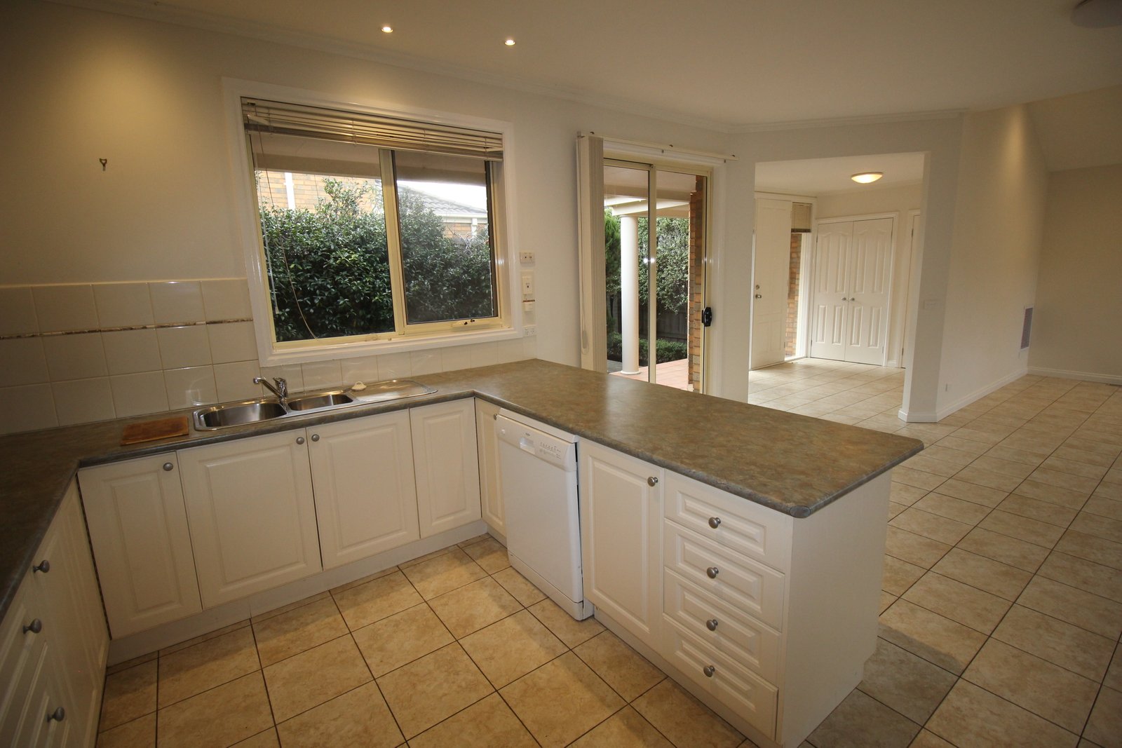 Gallery: 2B High Street