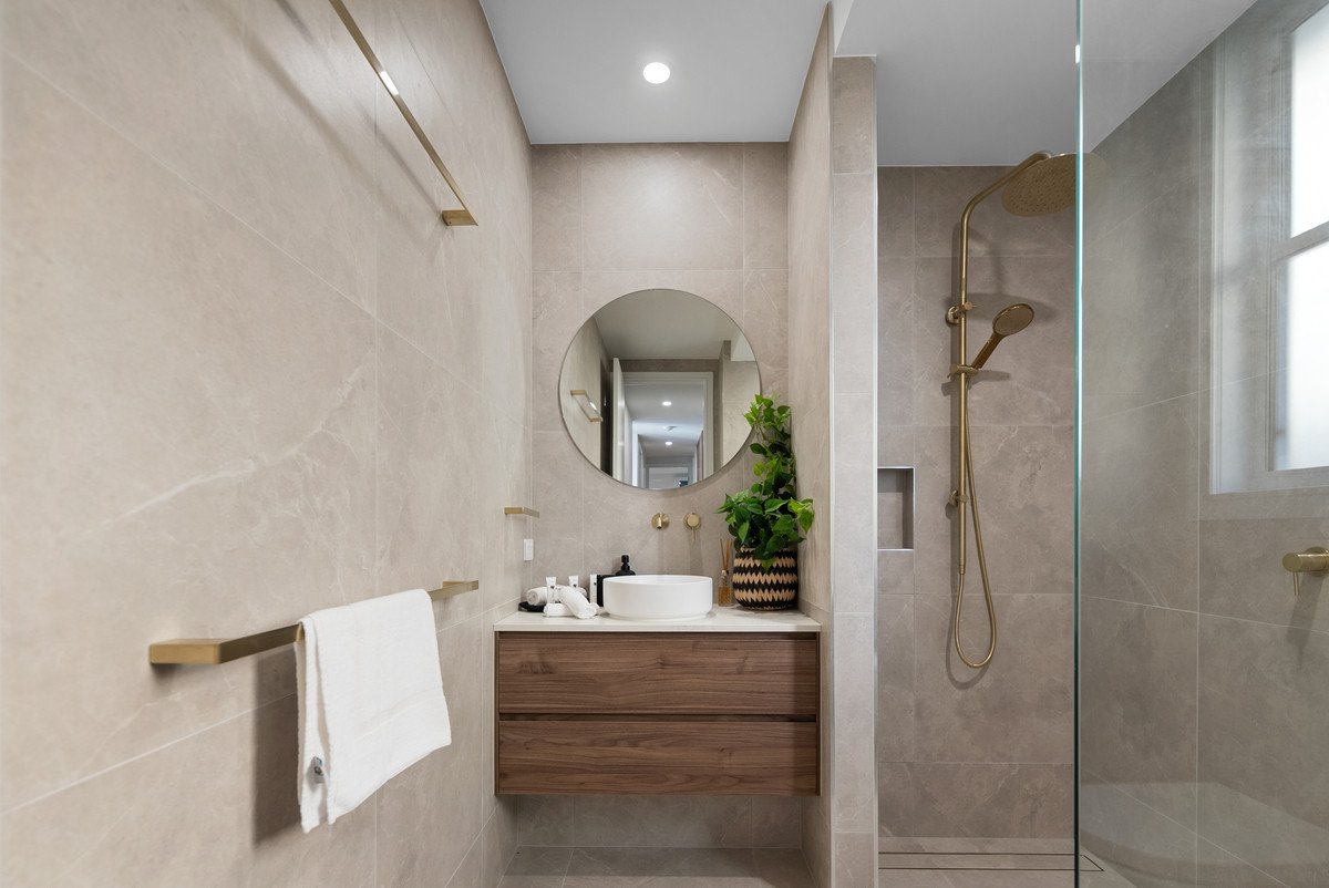 2B Kate Street Southport 4