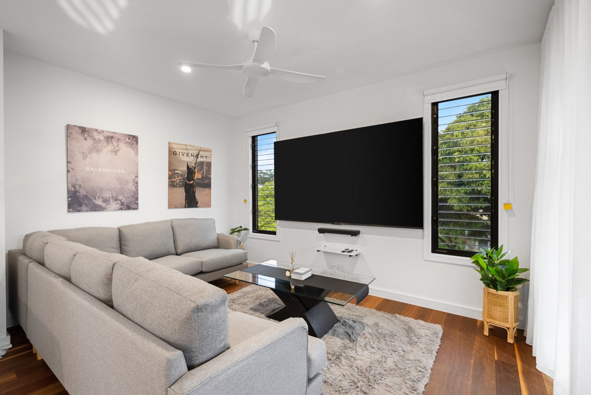 2B Kate Street Southport 7