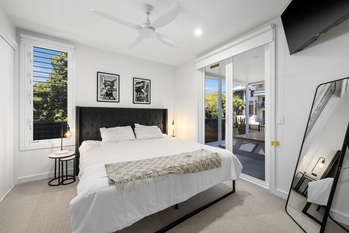 2B Kate Street Southport 10