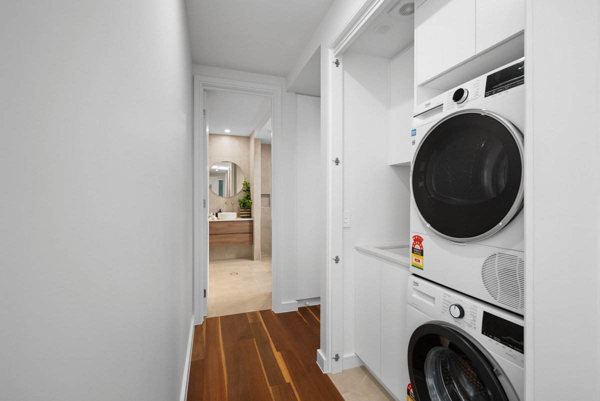 2B Kate Street Southport 22