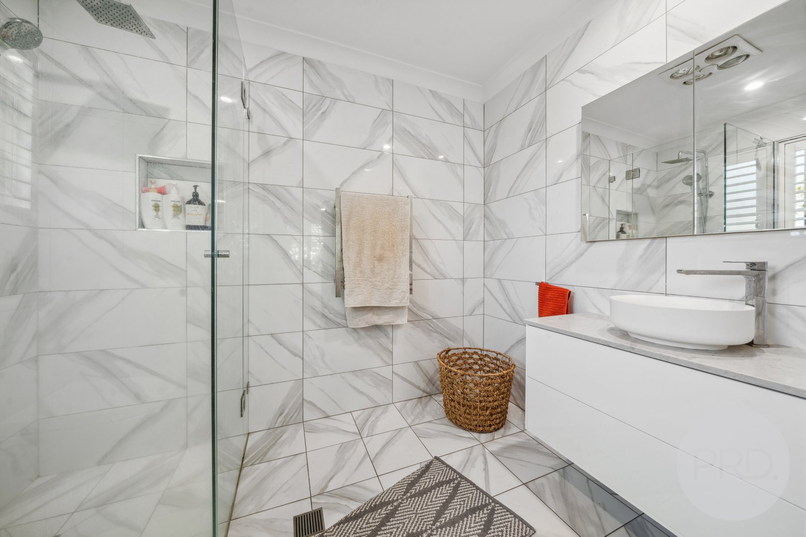 2B Lusher Avenue TURVEY PARK 10